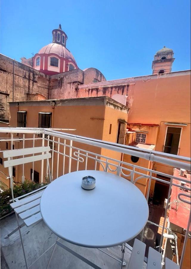 Hotel Il Picchio di Chiaia Napoli Esterno foto